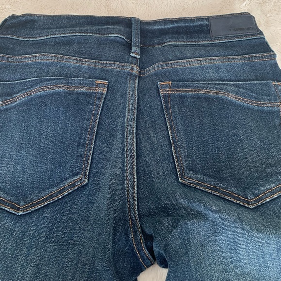 NEW Express Mid Rise Jeans - Picture 8 of 15